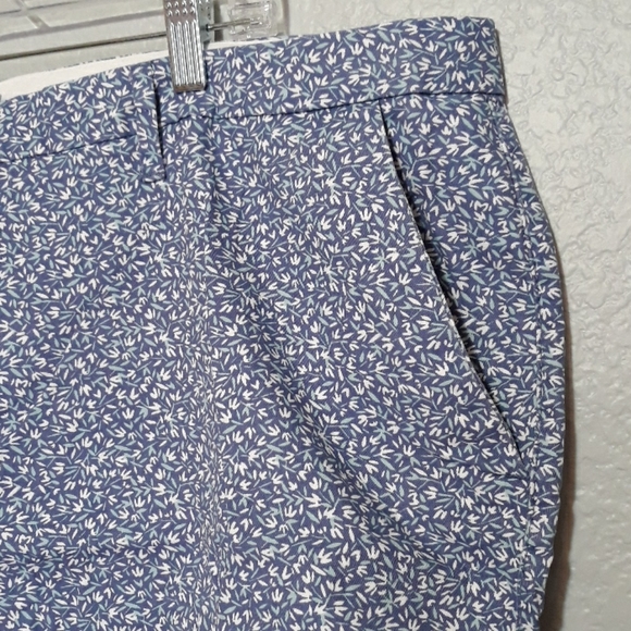 Old Navy shorts size 20 - Picture 2 of 5